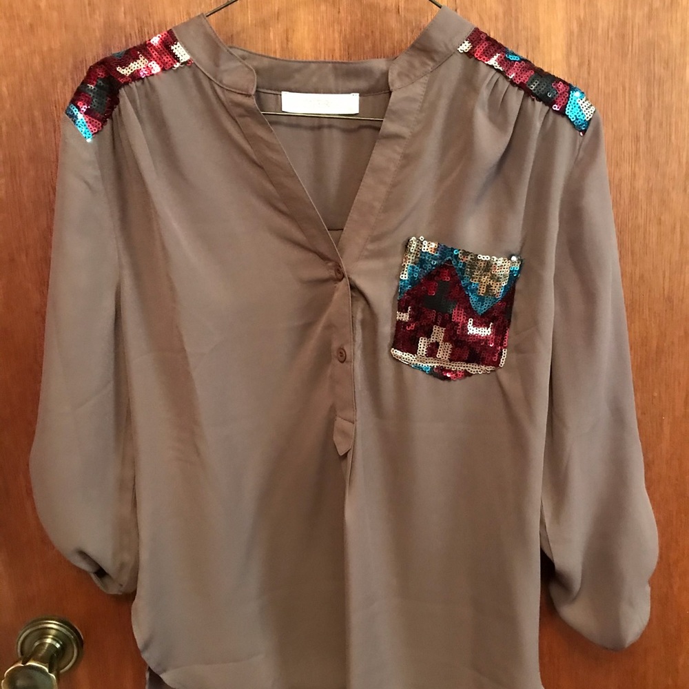 Sequenced blouse